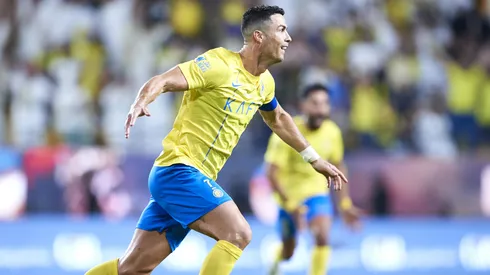 Cristiano se tira flores.