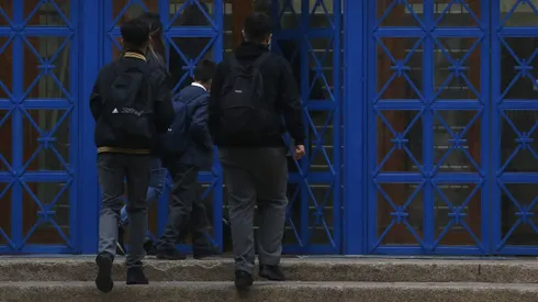 ¿Se postula o cómo se recibe el Bono Excelencia Académica?