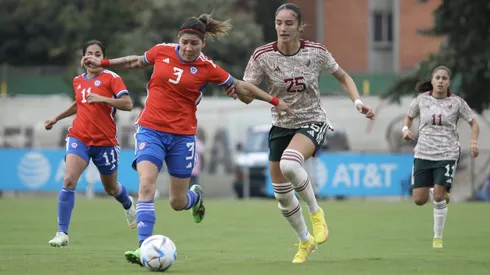 La Roja va por el liderato del grupo A.