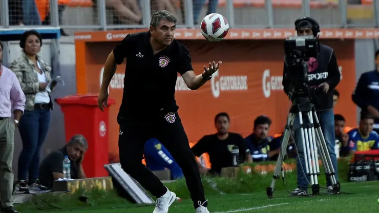 Emiliano Astorga quiere tomar la pelota con Cobreloa en Primera.