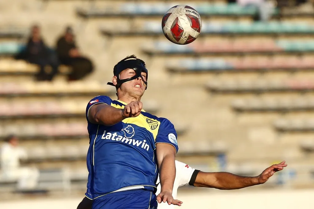 Cristóbal Finch regresó así tras la lesión que lo sacó de las canchas casi dos meses esta temporada. (Javier Salvo/Photosport).