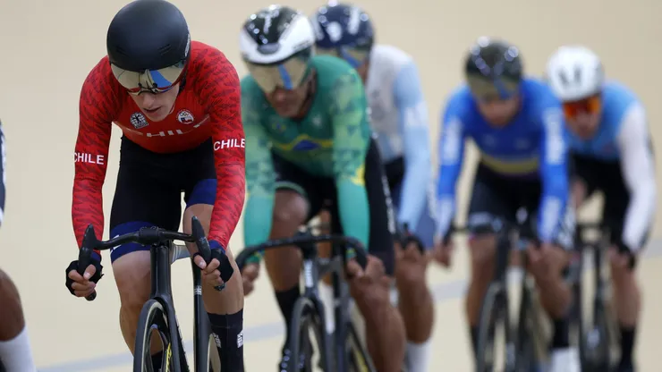 El ciclista nacional contó con gran apoyo del público en Peñalolén.