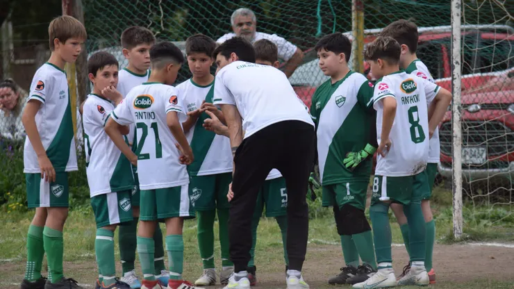 Álvaro Fernández en plena formación de talentos en Uruguay.