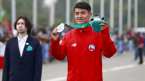 Hugo Catrileo terminó en 2° lugar de la maratón masculina en Santiago 2023.