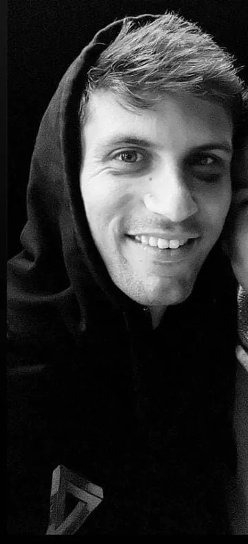 Así luce el rostro de Benjamín Kuscevic. (Captura Instagram).