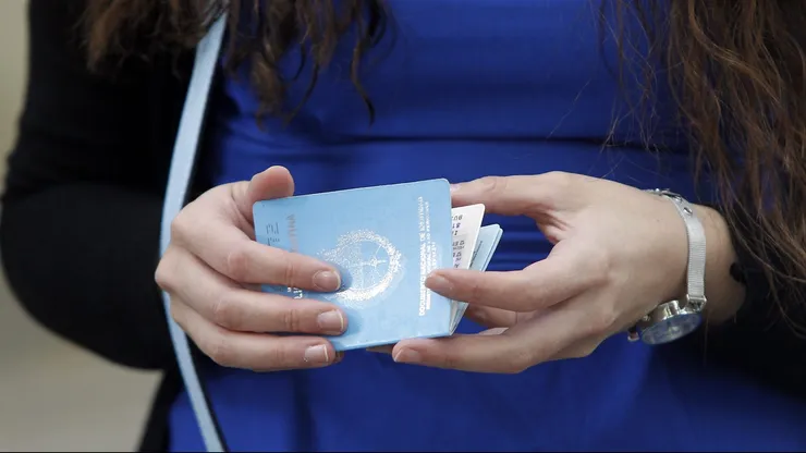 Argentinos residentes en Chile votando en noviembre de 2015.