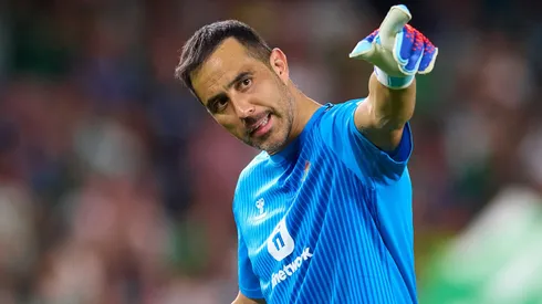 Bravo, veterano ilustre en la historia del fútbol español.