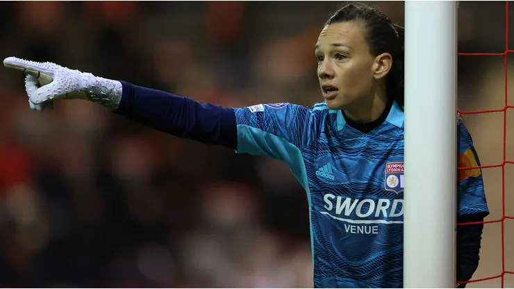 Tiane Endler volverá a jugar la Champions League Femenina.