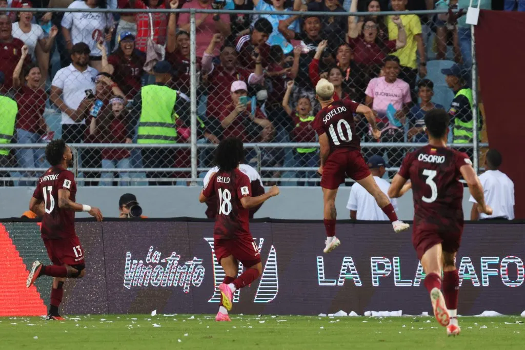 Venezuela le pasó por arriba a Chile y Marcelino Núñez ayudó: revelan que plantel de la Roja quedó emputecido. (Getty Images)