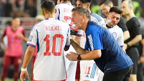 Eduardo Berizzo sumó una nueva derrota al mando de Chile y su futuro está en el aire.