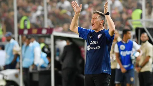 Eduardo Berizzo en la mira tras histórica caída ante Venezuela.
