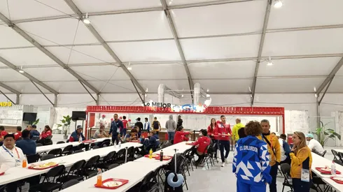 El comedor funciona 22 horas al día