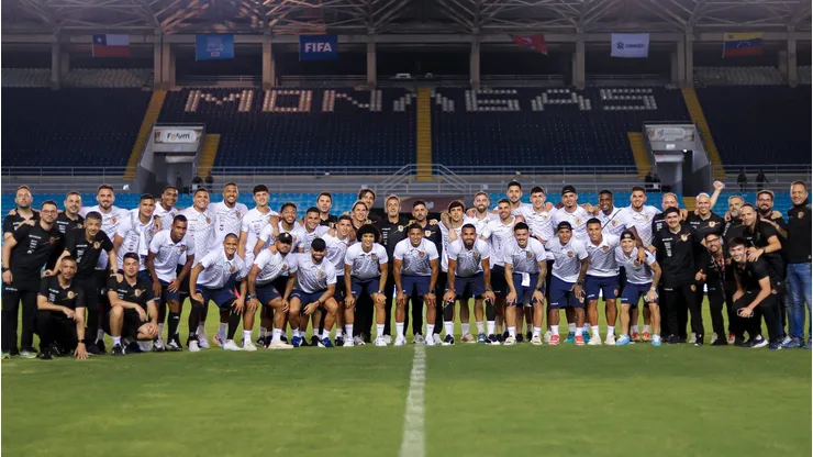 La selección de Venezuela se prepara para jugar contra Chile