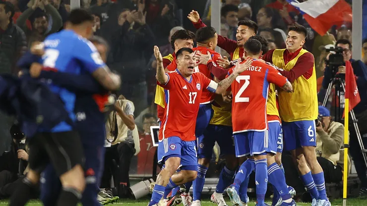 Selección Chilena celebra ante Perú