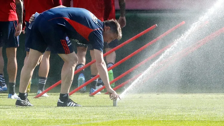 Eduardo Berizzo analiza los cambios para la visita a Venezuela.
