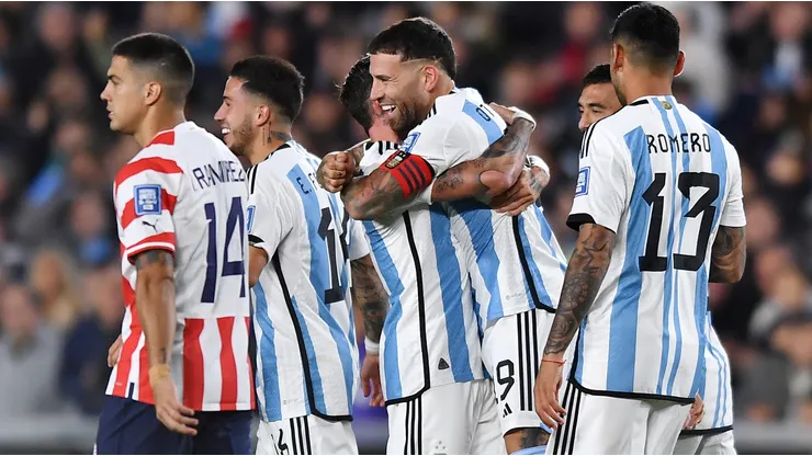 Nicolás Otamendi anotó el gol de Argentina ante Paraguay.