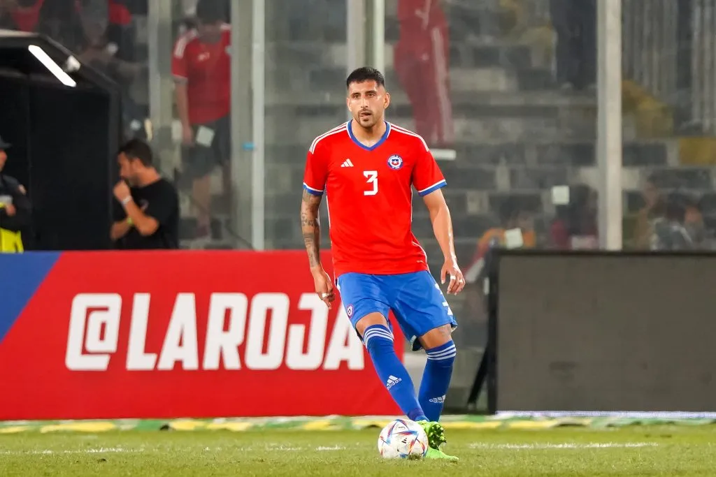 Todo apunta a que será Guillermo Maripán el acompañante de Medel en la defensa de la selección chilena. | Foto: Guillermo Salazar.