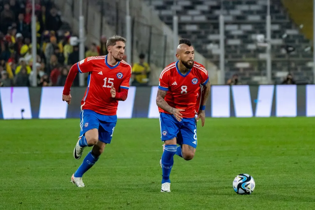 Sin Arturo Vidal ni Charles Aránguiz, el mediocampo de Chile tendrá caras nuevas ante Perú. Foto: Guille Salazar, RedGol.