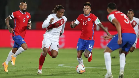 André Carrillo se recuperó antes de lo esperado y estará a disposición ante Chile.