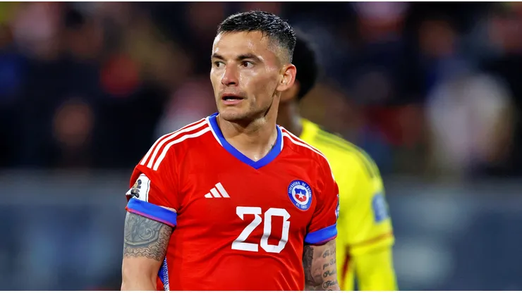 Aránguiz será titular ante Venezuela