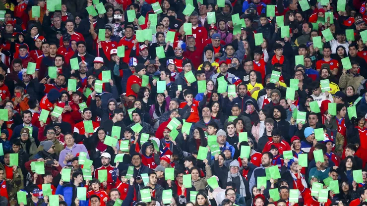 Los hinchas de la Roja respetan la Tarjeta Verde.