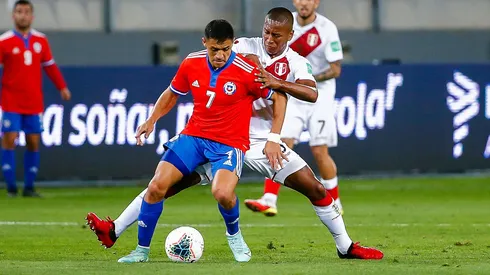 Chile enfrenta a Perú en un nuevo Clásico del Pacífico.