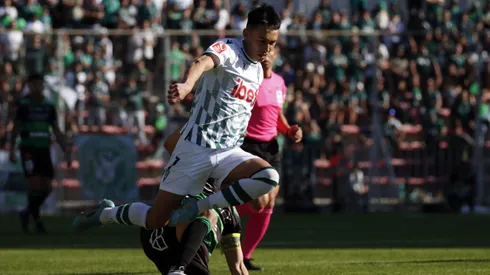 Santiago Wanderers sueña con el regreso a Primera en su dura visita a Iquique.