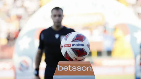 Más de un mes estará sin rodar la pelotita.