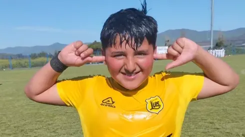 Chuy Suazo anotó un golazo