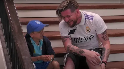 Miguelito molesto por las bromas de Fabio y Junior en Tierra Brava