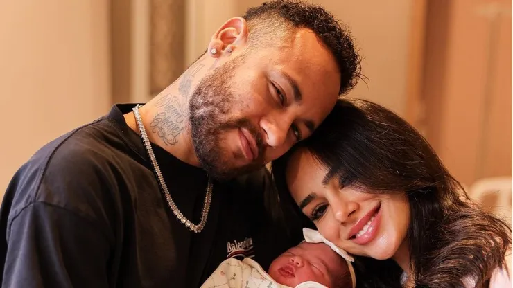 El astro brasileño fue papá por primera vez, junto con su pareja Bruna Biancardi.