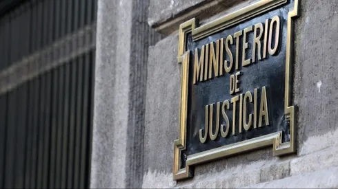 Encuentran osamentas humanas