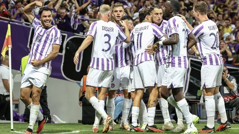 Toulouse llega a cuatro puntos en Europa League gracias a Suazo.