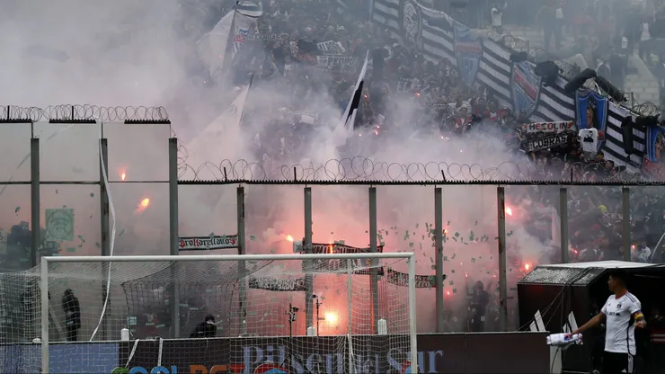 Como fiesta de Año Nuevo en el estadio Monumental.