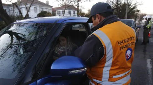 ¿Quiénes deben grabar la patente en sus vehículos?