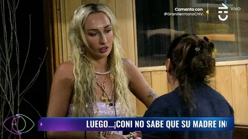 Francisca conversa con Pincoya.