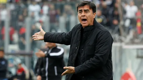 Gustavo Quinteros busca dos títulos en la temporada 2023 con Colo Colo.