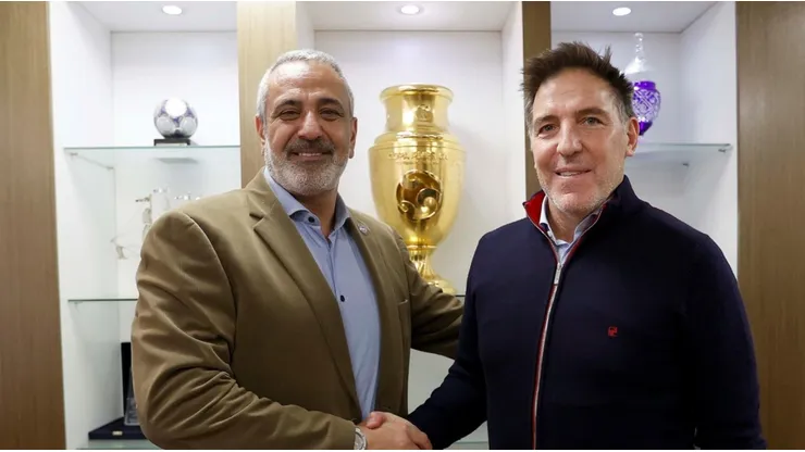 Pablo Milad sigue confiando en Eduardo Berizzo.