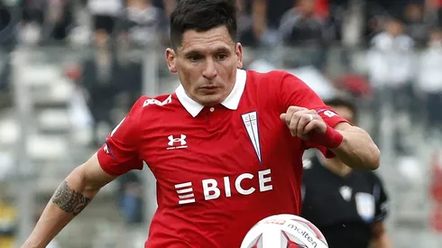 Alfonso Parot fue denunciado por el árbitro y se pierde el Clásico Universitario.