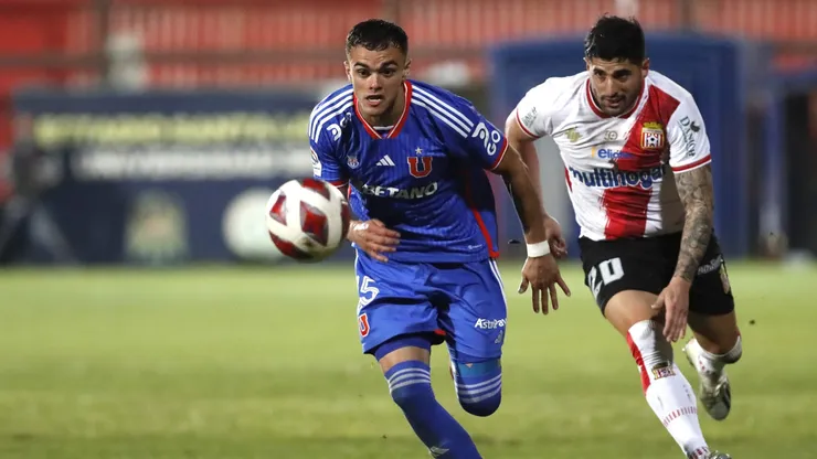 Vicente Fernández sólo fue titular ante Curicó Unido.