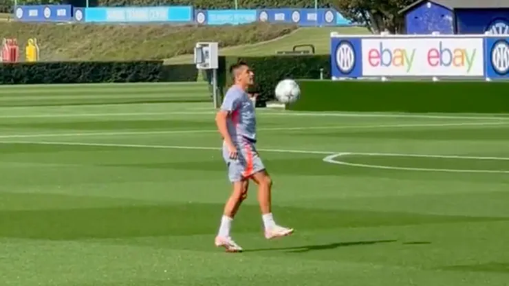 Alexis Sánchez brilló en la práctica del Inter de Milán previo a la Champions League.