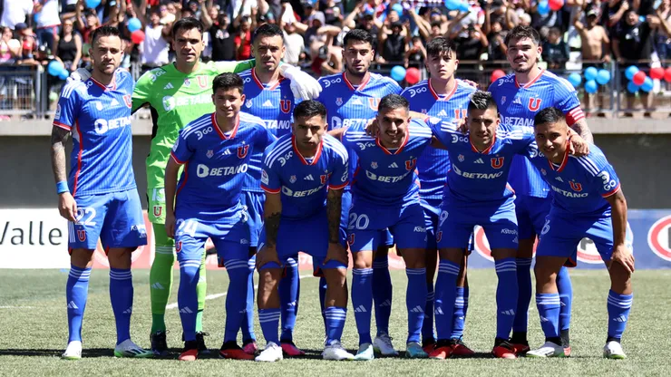 Formación de la U para el vital duelo contra Audax.