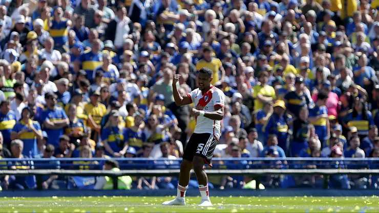 Salomón Rondón anotó el primer tanto del Superclásico argentino.