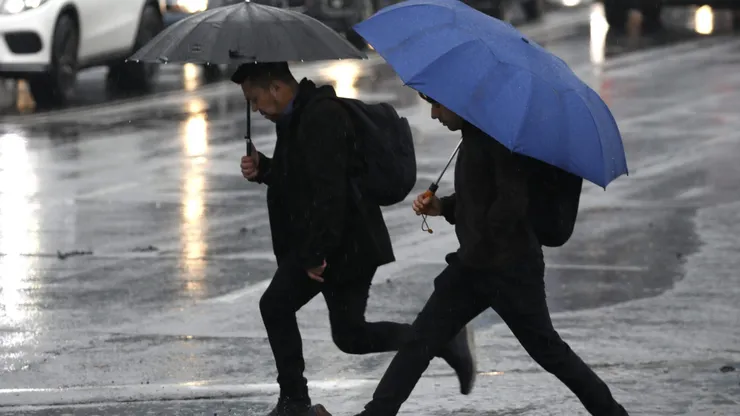 ¿Cuándo llega la lluvia a Santiago?