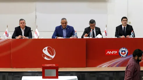 ANFP aprobó nueva normativa para los representantes de jugadores.