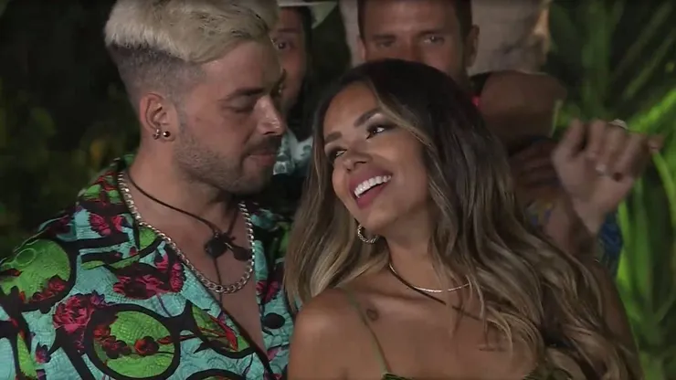 Max entregó detalles de su cercanía con Shirley.