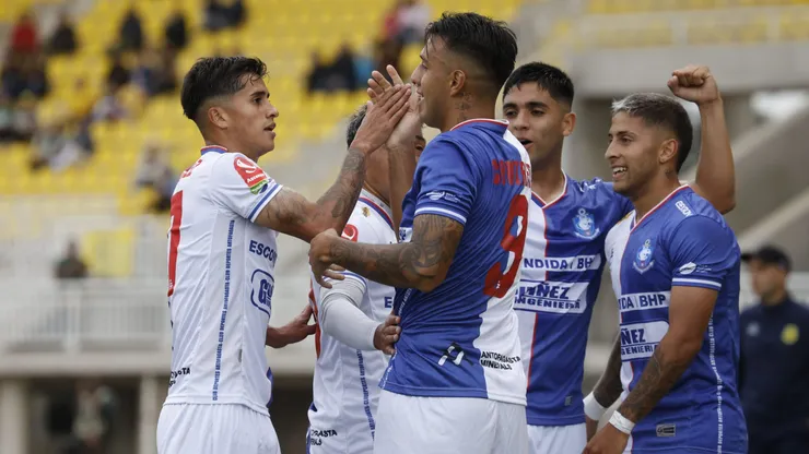 Rodrigo Contreras le dijo adiós a Deportes Antofagasta con un gran registro goleador: anotó 19 tantos en la Primera B 2023.
