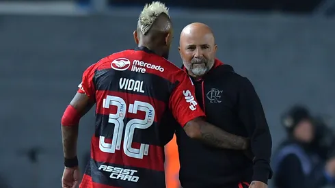 ¿Reencuentro entre Jorge Sampaoli y Arturo Vidal en Argentina?
