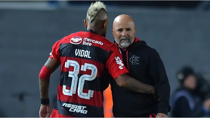 ¿Reencuentro entre Jorge Sampaoli y Arturo Vidal en Argentina?