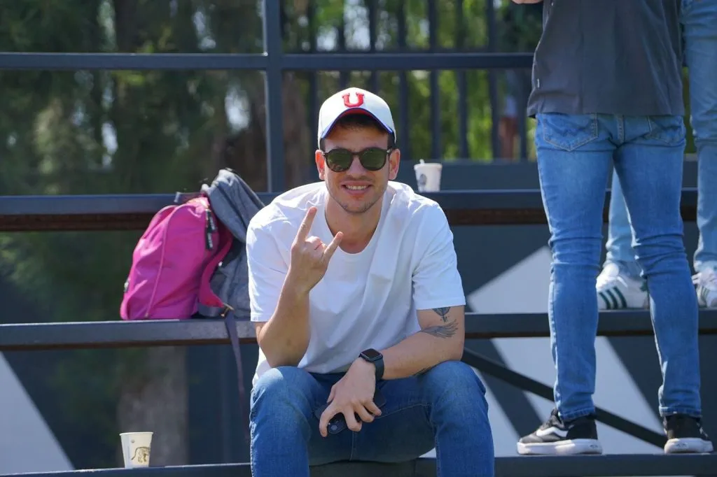 Manuel Mayo, director deportivo de Universidad de Chile, trabaja en la conformación del plantel 2024. Foto: Emisora Bullanguera.